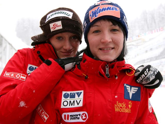 013 Daniela Iraschko, Jacqueline Seifriedsberger